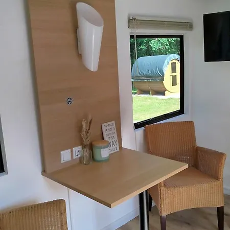 Mobil House Auf Tierschutz Landhof Inmitten Der Bei Luebeck Appartement Selmsdorf