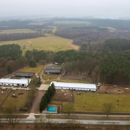 Apartment Mobil House Auf Tierschutz Landhof Inmitten Der Bei Luebeck Selmsdorf